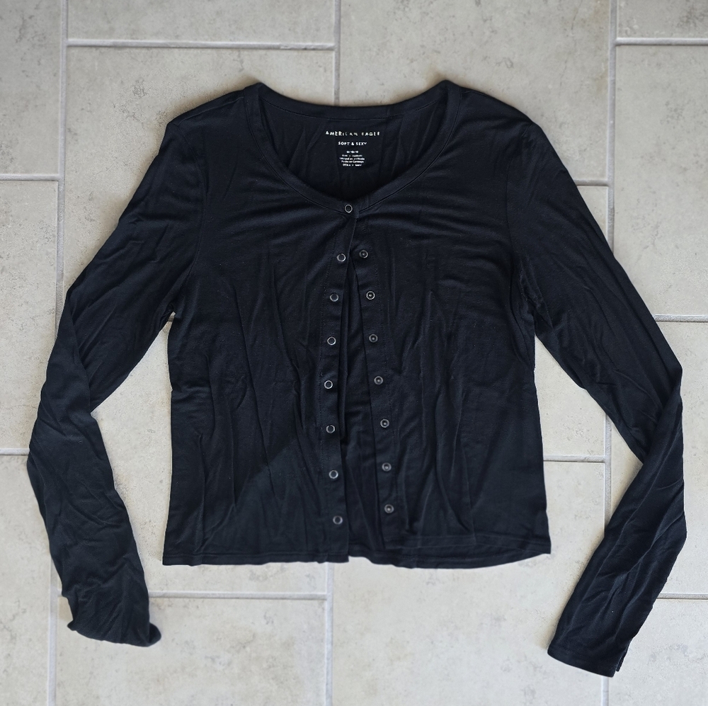 American Eagle Button Up Long Sleeve
